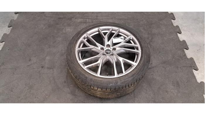 Velg + Band Audi Q4