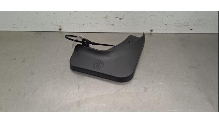Garde-boue arrière droite MG MG3