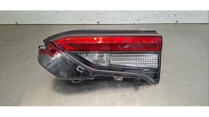 Feu arrière droit Toyota Rav-4