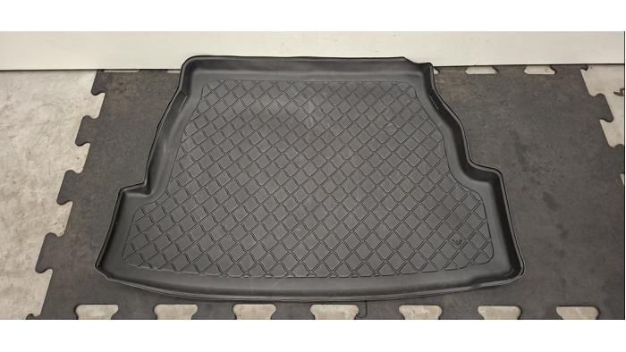 Coffre tapis Toyota Rav-4