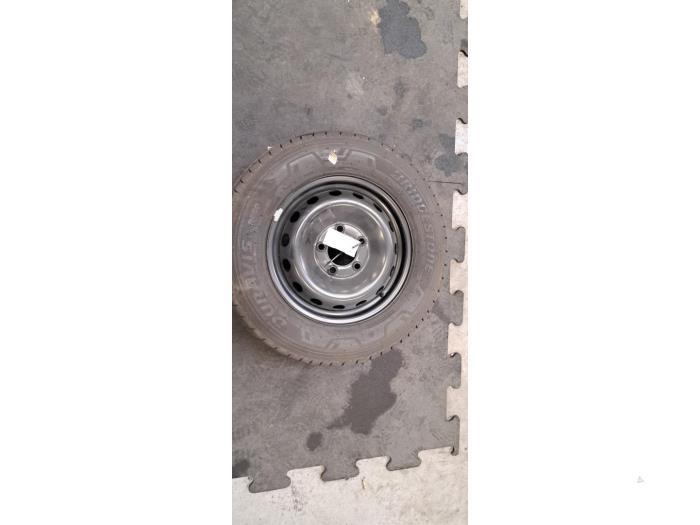 Rueda de repuesto Renault Master