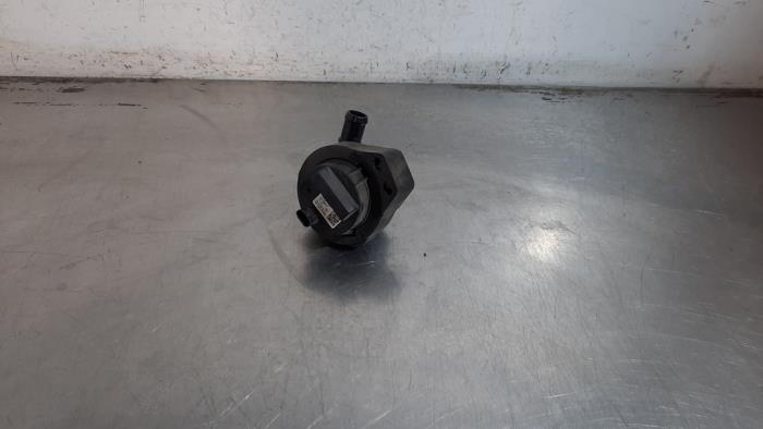 Extra waterpomp Jeep Compass