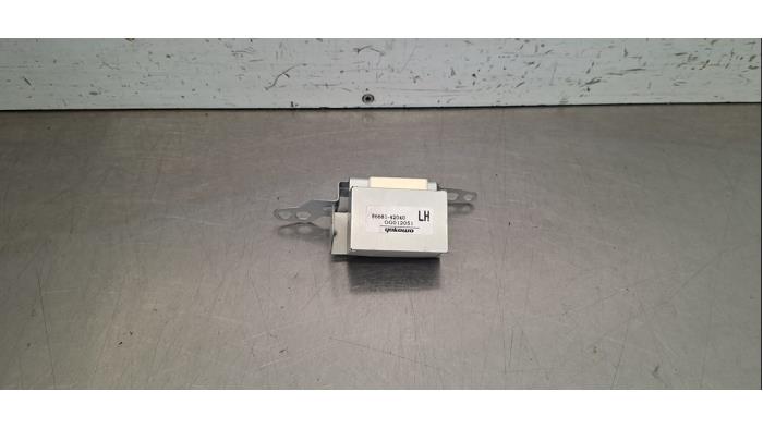 Antenne amplificateur Toyota Rav-4