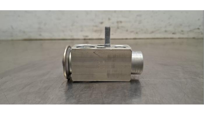 Valve d'expansion clim Porsche 911