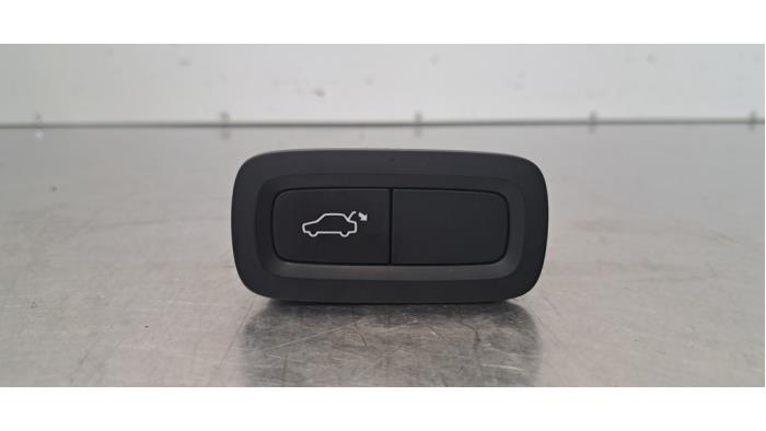Schakelaar achterklep Volvo XC60