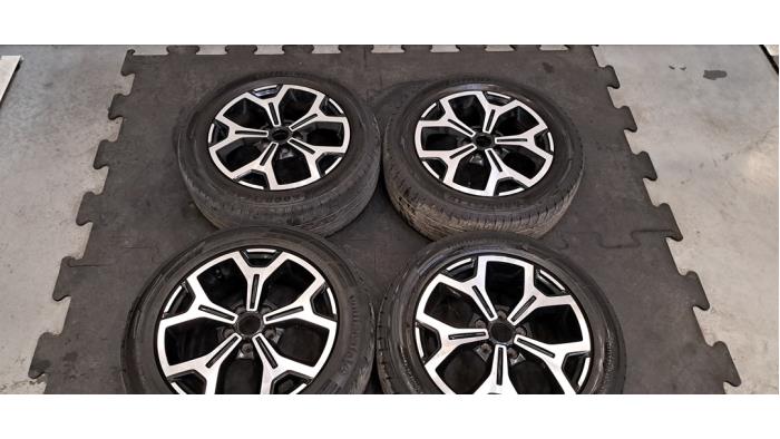 Set of wheels + tyres Dacia Duster