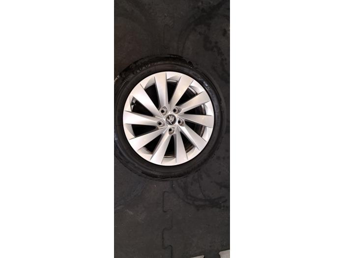 Jante + pneumatique Skoda Octavia