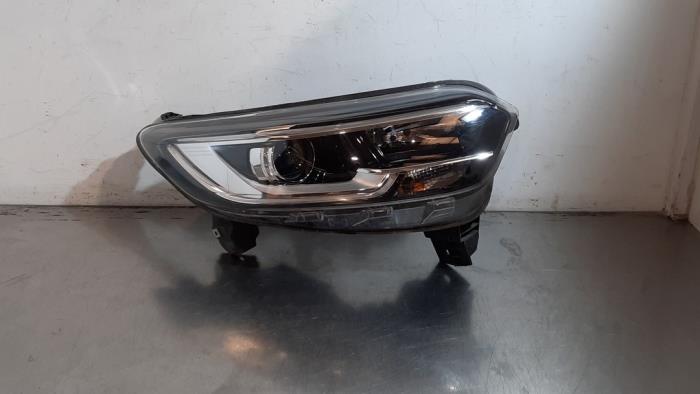 Phare droit Renault Kadjar
