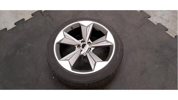 Jante + pneumatique Audi Q4