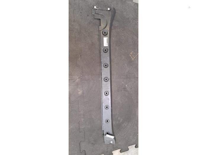 Marche-pied (list de couverture) droite Porsche 911