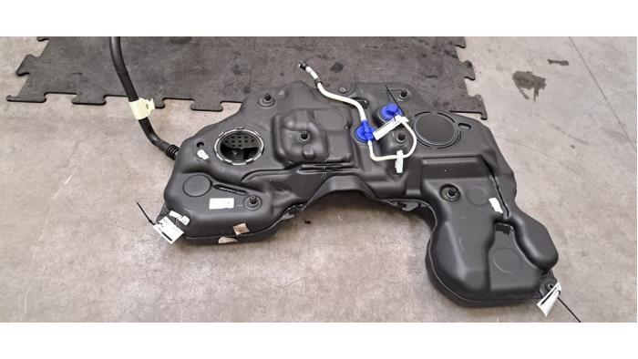 Réservoir de carburant Mercedes GLE