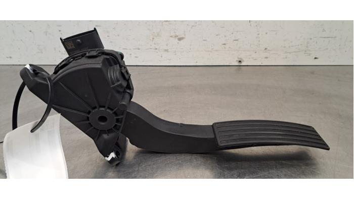 Pedal gazu MG ZS