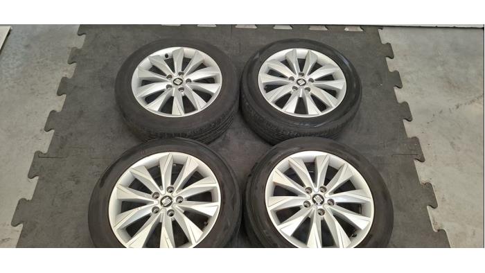 Velgen set + banden Seat Ateca