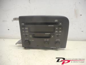 Gebruikte Radio CD Speler Volvo S80 (TR/TS) 2.4 SE 20V 170 Prijs € 45,00 Margeregeling aangeboden door DP Auto-onderdelen & Demontage