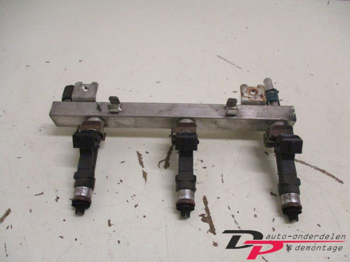 Gebruikte Galerij (Injectie) Opel Corsa C (F08/68) 1.0 12V Prijs € 19,80 Margeregeling aangeboden door DP Auto-onderdelen & Demontage