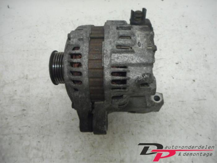 Gebruikte Dynamo Ford Fiesta 4 1.25 16V Prijs € 10,00 Margeregeling aangeboden door DP Auto-onderdelen & Demontage