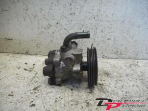 Gebruikte Servopomp Hyundai Accent II/Excel II/Pony 1.3i 12V Prijs € 22,50 Margeregeling aangeboden door DP Auto-onderdelen & Demontage