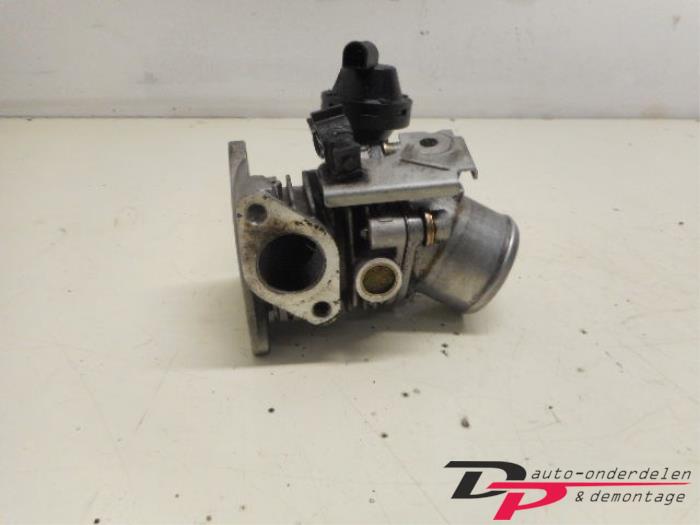 Gebruikte Gasklephuis Alfa Romeo 156 Sportwagon (932) 1.9 JTD Prijs € 15,00 Margeregeling aangeboden door DP Auto-onderdelen & Demontage