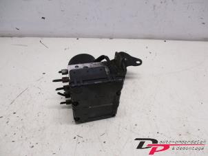 Gebruikte ABS Pomp Chrysler Sebring Convertible (JR) 2.7 V6 24V Prijs € 56,70 Margeregeling aangeboden door DP Auto-onderdelen & Demontage