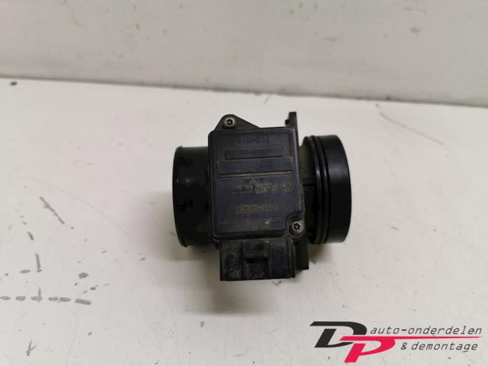 Gebruikte Luchtmassameter Ford Focus 1 1.4 16V Prijs € 14,40 Margeregeling aangeboden door DP Auto-onderdelen & Demontage