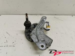 Gebruikte Ruitenwissermotor achter Renault Clio II (BB/CB) 1.4 Prijs € 8,10 Margeregeling aangeboden door DP Auto-onderdelen & Demontage