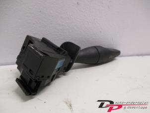 Gebruikte Knipperlicht Schakelaar Ford Fusion 1.4 16V Prijs € 6,75 Margeregeling aangeboden door DP Auto-onderdelen & Demontage