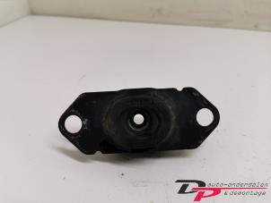 Gebruikte Motorsteun Renault Clio III (BR/CR) 1.2 16V TCe 100 Prijs € 9,00 Margeregeling aangeboden door DP Auto-onderdelen & Demontage