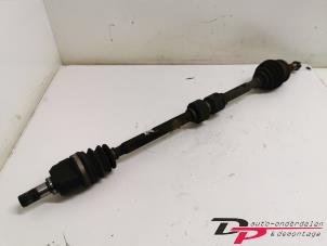 Gebruikte Steekas rechts-voor Hyundai i30 (FD) 1.6 CRDi 16V VGT HP Prijs € 31,50 Margeregeling aangeboden door DP Auto-onderdelen & Demontage