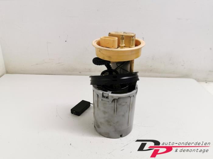 Gebruikte Tank element Pomp Skoda Fabia II (5J) 1.4 TDI 80 Prijs € 12,60 Margeregeling aangeboden door DP Auto-onderdelen & Demontage