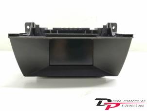 Gebruikte Display Interieur Opel Astra H SW (L35) 1.7 CDTi 16V Prijs € 13,50 Margeregeling aangeboden door DP Auto-onderdelen & Demontage