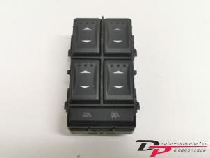 Gebruikte Schakelaar Elektrisch Raam Ford Mondeo III Wagon 2.0 16V Prijs € 11,70 Margeregeling aangeboden door DP Auto-onderdelen & Demontage