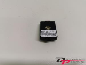 Gebruikte Antenne Versterker BMW X3 (E83) 2.0d 16V Prijs € 9,00 Margeregeling aangeboden door DP Auto-onderdelen & Demontage