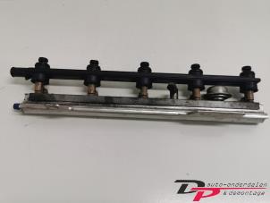 Gebruikte Injector brug Volvo S80 (TR/TS) 2.4 SE 20V 170 Prijs € 40,50 Margeregeling aangeboden door DP Auto-onderdelen & Demontage