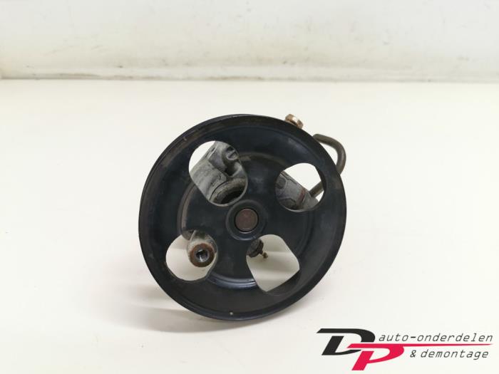 Gebruikte Stuurpomp Mitsubishi Carisma 1.8 GDI 16V Prijs € 20,00 Margeregeling aangeboden door DP Auto-onderdelen & Demontage