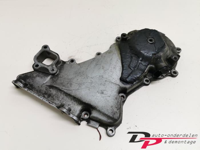 Gebruikte Distributiedeksel Opel Movano (4A1; 4A2; 4B2; 4B3; 4C2; 4C3) 3.0 CDTI 16V Prijs € 36,00 Margeregeling aangeboden door DP Auto-onderdelen & Demontage