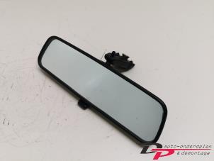 Gebruikte Binnenspiegel Daihatsu Cuore (L251/271/276) 1.0 12V DVVT Prijs € 9,00 Margeregeling aangeboden door DP Auto-onderdelen & Demontage