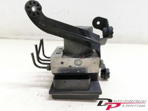 Gebruikte ABS Pomp BMW X5 (E53) 3.0 24V Prijs € 121,50 Margeregeling aangeboden door DP Auto-onderdelen & Demontage