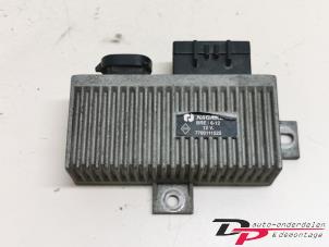 Gebruikte Gloeirelais Renault Kangoo Express (FC) 1.9 D 55 Prijs € 13,50 Margeregeling aangeboden door DP Auto-onderdelen & Demontage