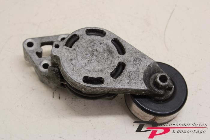 Gebruikte Spanrol Multiriem Volkswagen Fox (5Z) 1.4 TDI Prijs € 18,00 Margeregeling aangeboden door DP Auto-onderdelen & Demontage
