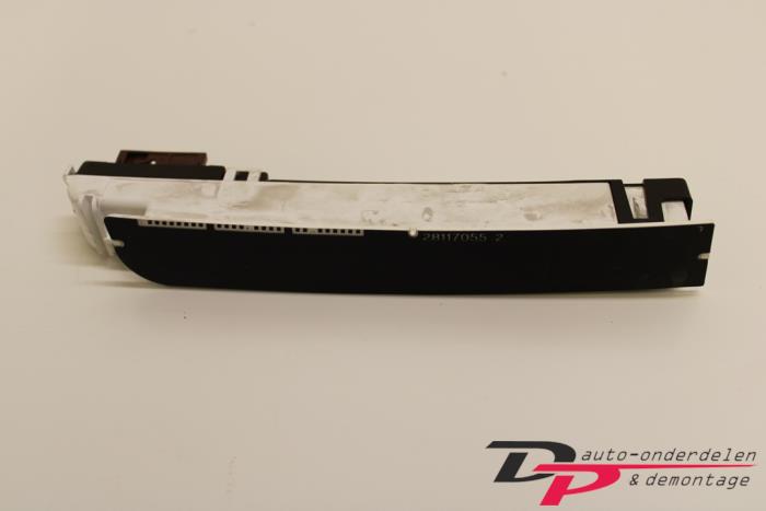 Gebruikte Display Interieur Citroen C4 Picasso (UD/UE/UF) 1.8 16V Prijs € 7,20 Margeregeling aangeboden door DP Auto-onderdelen & Demontage