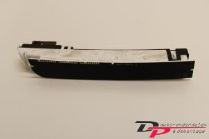 Gebruikte Display Interieur Citroen C4 Picasso (UD/UE/UF) 1.8 16V Prijs € 7,20 Margeregeling aangeboden door DP Auto-onderdelen & Demontage