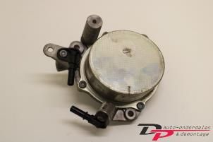 Gebruikte Vacuumpomp (Diesel) Citroen DS5 (KD/KF) 2.0 165 HYbrid4 16V Prijs € 45,00 Margeregeling aangeboden door DP Auto-onderdelen & Demontage