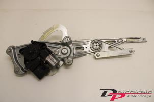 Gebruikte Ruitmechaniek 4Deurs rechts-achter Renault Grand Scénic III (JZ) 1.4 16V TCe 130 Prijs € 33,15 Margeregeling aangeboden door DP Auto-onderdelen & Demontage