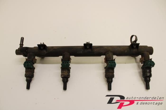 Gebruikte Injector brug Kia Rio (DC12) 1.3 RS,LS Prijs € 25,50 Margeregeling aangeboden door DP Auto-onderdelen & Demontage