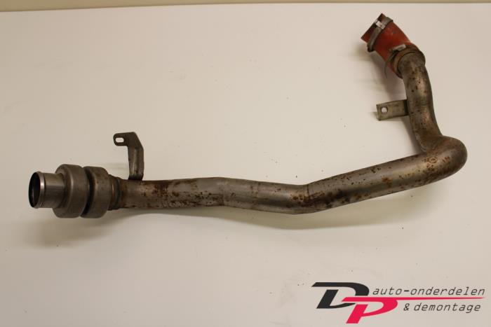 Intercooler Buis van een Land Rover Range Rover Evoque (LVJ/LVS) 2.2 SD4 16V Coupe 2012