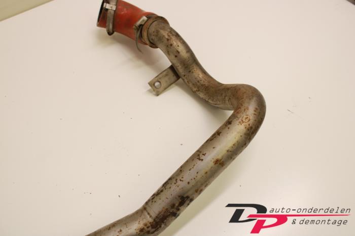 Intercooler Buis van een Land Rover Range Rover Evoque (LVJ/LVS) 2.2 SD4 16V Coupe 2012