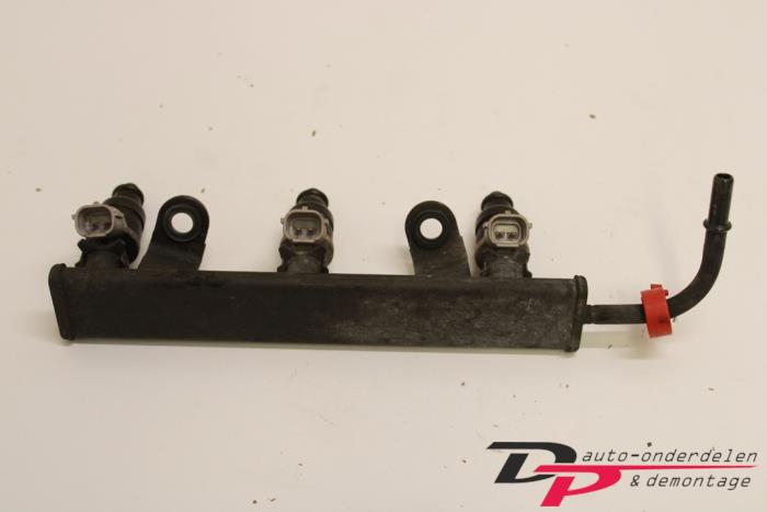 Gebruikte Galerij (Injectie) Mitsubishi Colt (Z2/Z3) 1.1 12V Prijs € 20,40 Margeregeling aangeboden door DP Auto-onderdelen & Demontage