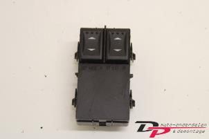 Gebruikte Ruit schakelaar elektrisch Ford Mondeo III Wagon 2.0 TDCi/TDDi 115 16V Prijs € 8,50 Margeregeling aangeboden door DP Auto-onderdelen & Demontage
