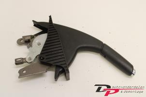 Gebruikte Handremhendel Mercedes A (W169) 1.5 A-150 5-Drs. Prijs € 15,30 Margeregeling aangeboden door DP Auto-onderdelen & Demontage