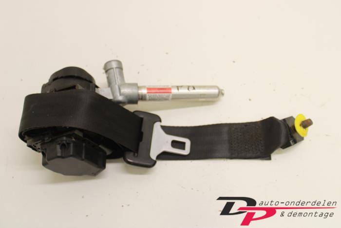 Veiligheidsgordel rechts-achter van een Volvo V50 (MW) 2.5 T5 20V 2005